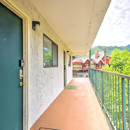 Condo With Balcony, Walk To Dtwn Gatlinburg Fun Екстериор снимка