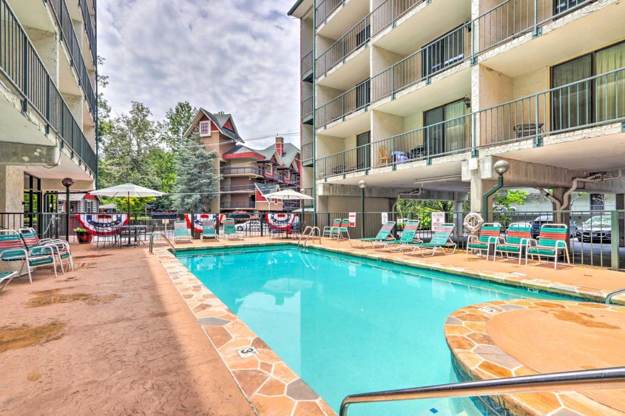Condo With Balcony, Walk To Dtwn Gatlinburg Fun Екстериор снимка